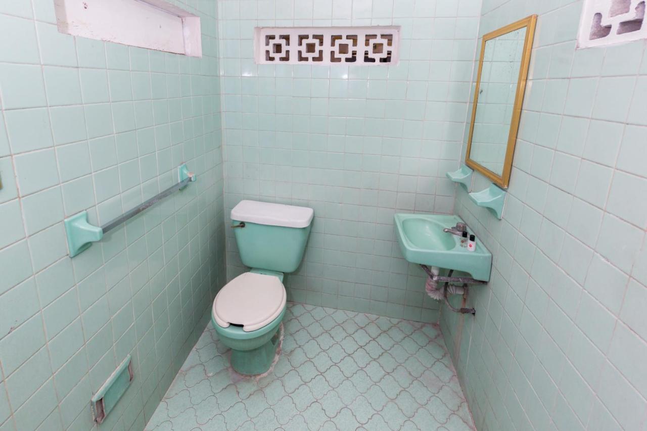 Oyo Hotel Rubi Zihuatanejo Luaran gambar