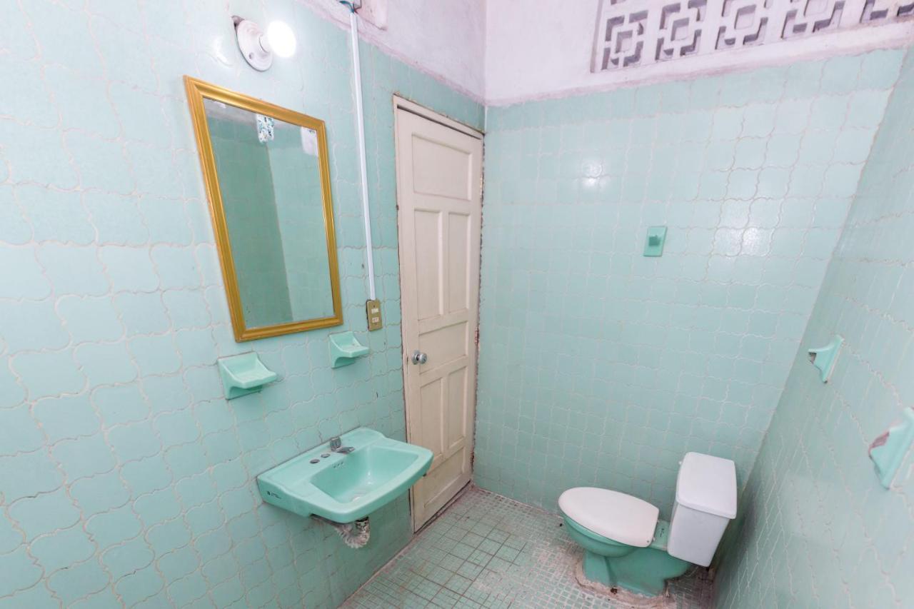 Oyo Hotel Rubi Zihuatanejo Luaran gambar