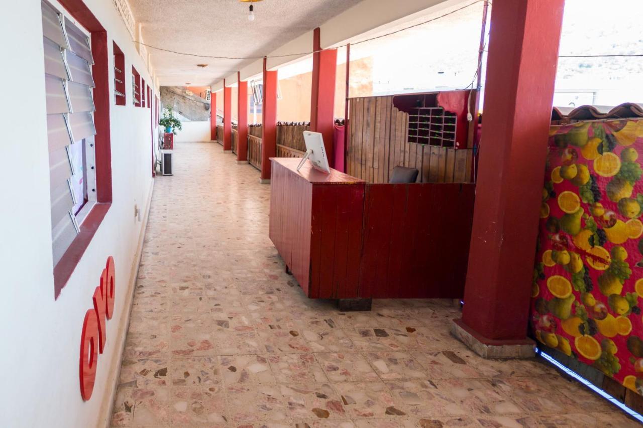 Oyo Hotel Rubi Zihuatanejo Luaran gambar